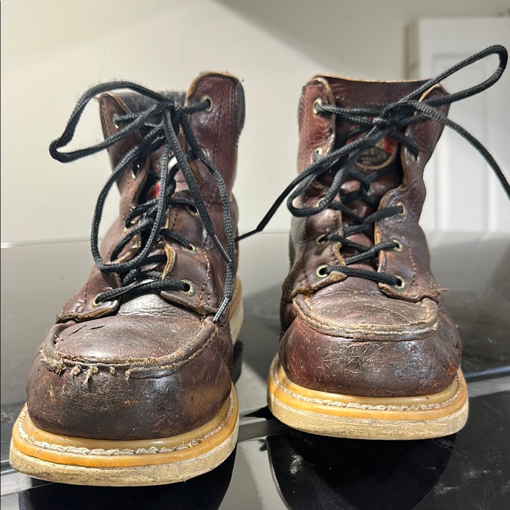 Irish Setter Brown Leather Boots Sturdy Lace-Up Design